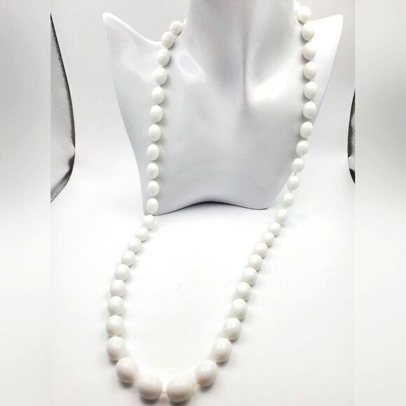 Olive shaped pop beads pure white‎ beaded necklace N0317 - Picture 1 of 3